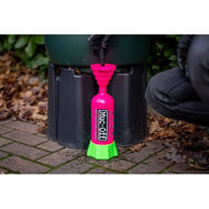 MUC-OFF Silicone Funnel Fits into the bottle neck of all of our Bike Cleaner 